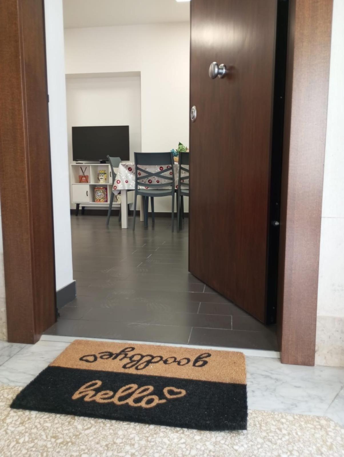 Sea View Apartment Сиракуза Екстериор снимка