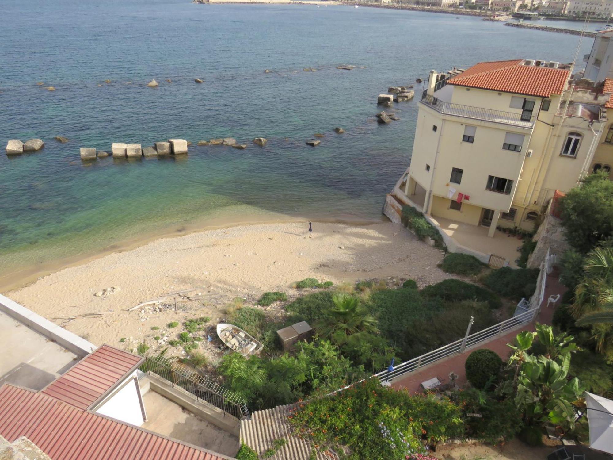 Sea View Apartment Сиракуза Екстериор снимка